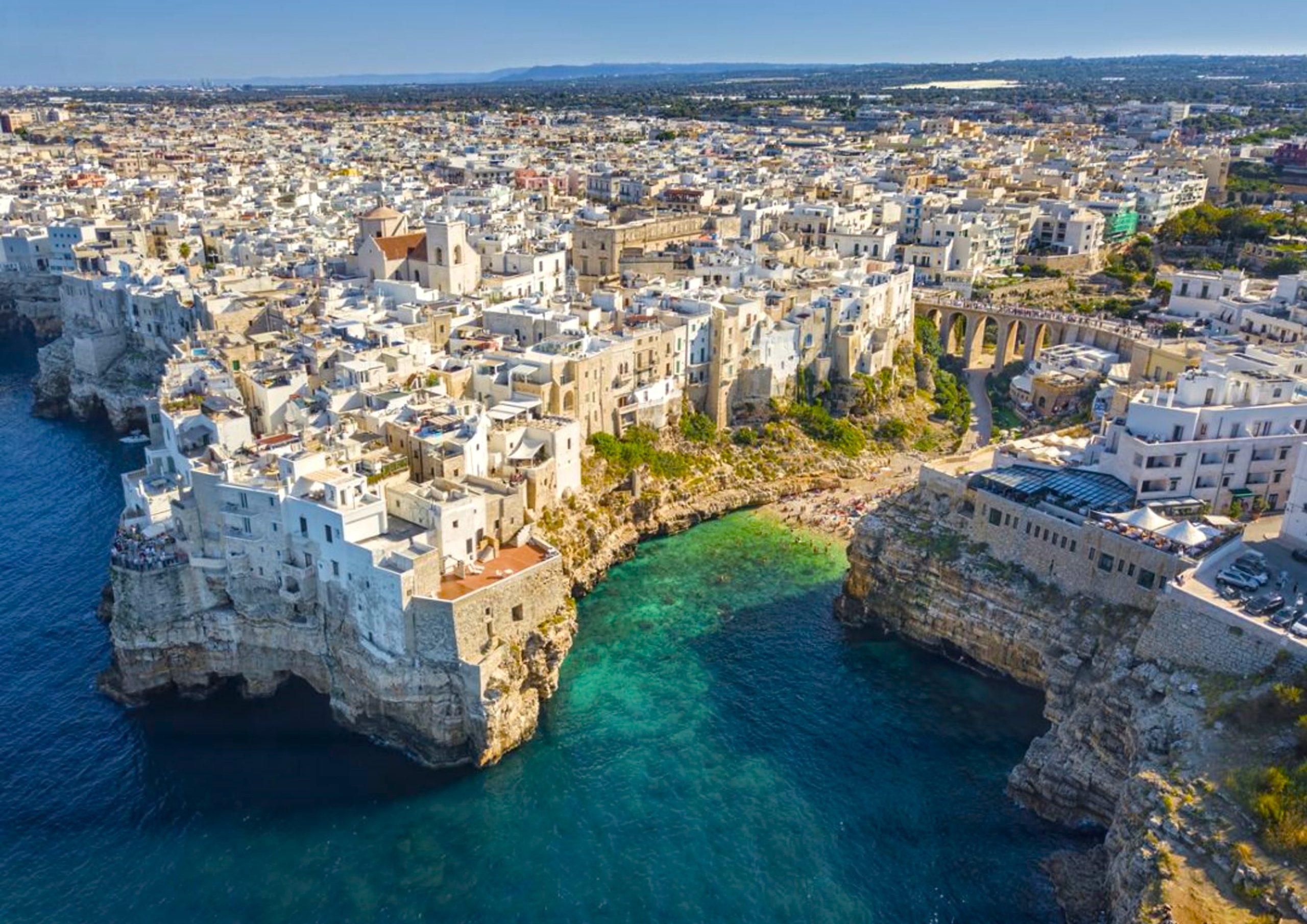 POLIGNANO DICHIARATA LA CITTÀ PIÙ ACCOGLIENTE AL MONDO