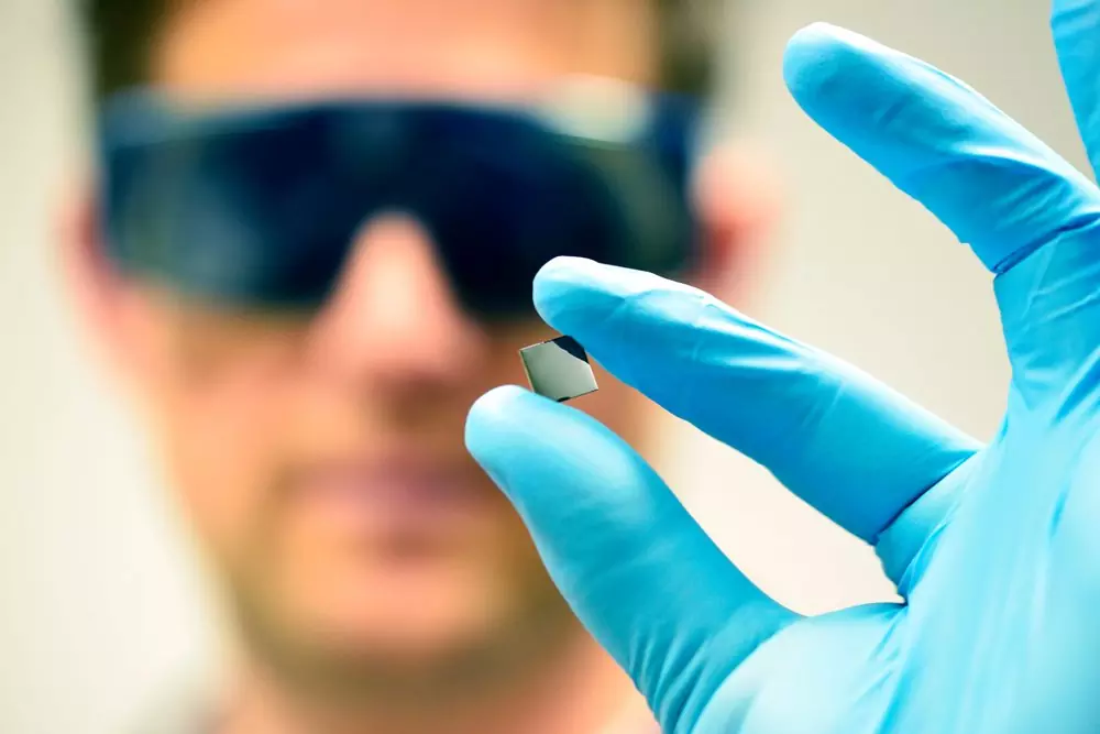 NASCE LA BATTERIA AD OSSIGENO, QUASI INFINITA