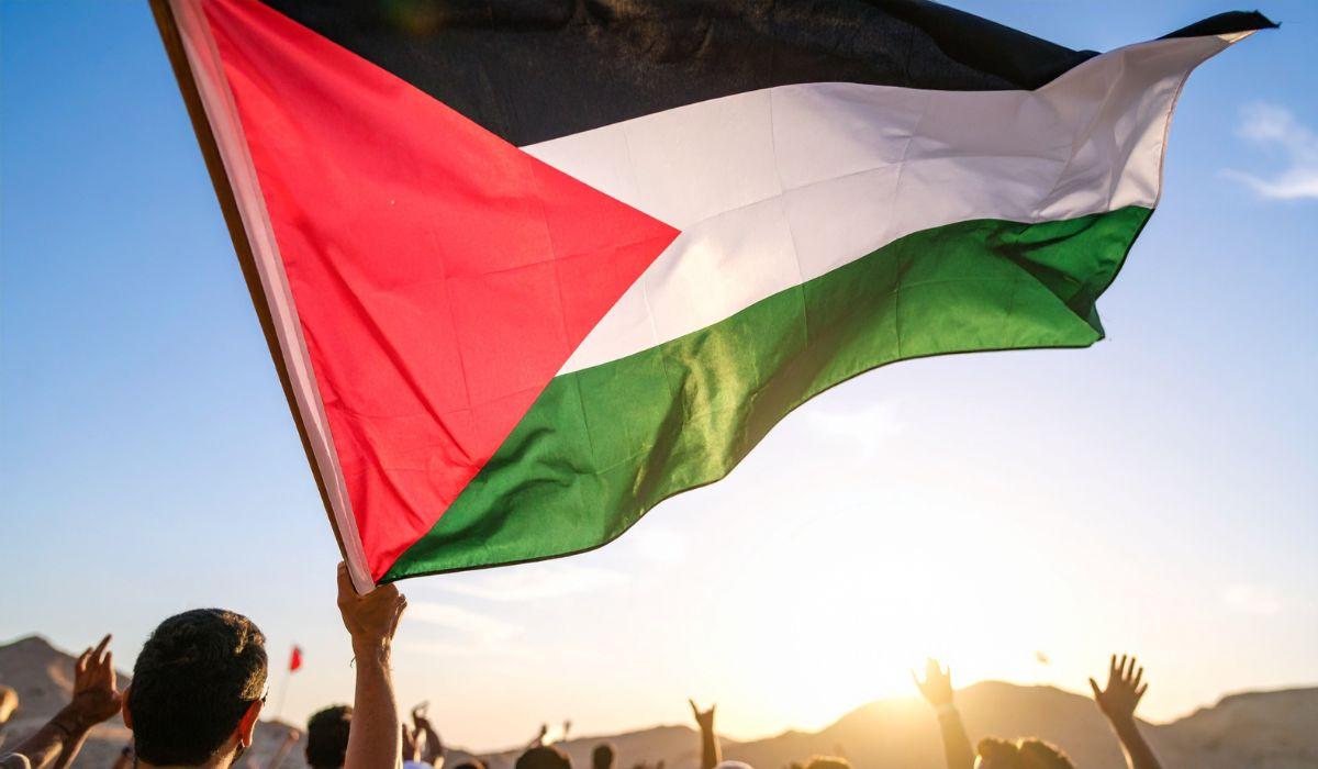 LA BANDIERA DELLA PALESTINA RICONOSCIUTA PER LA PRIMA VOLTA PRESSO L'OMS