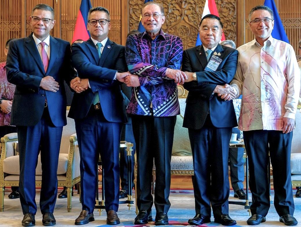 TAILANDIA E CAMBOGIA FIRMANO UN ACCORDO SUI CONFINI: CESSATO IL FUOCO