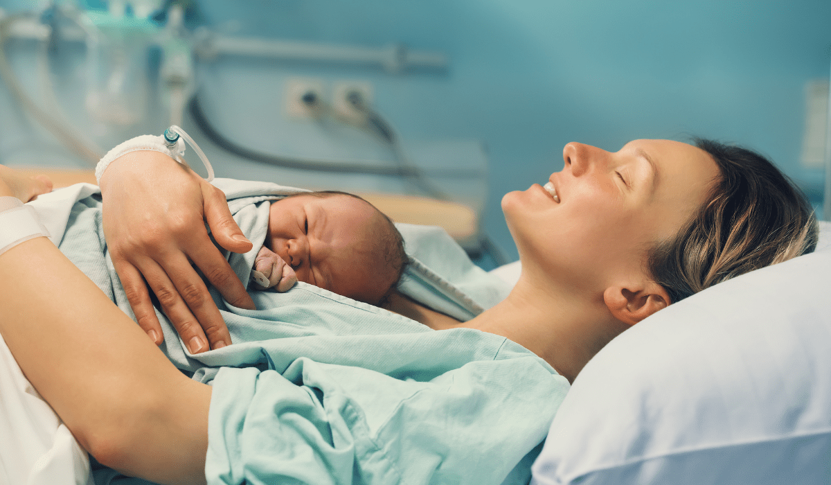 LA DANIMARCA DIVENTA IL PRIMO PAESE EUROPEO A ELIMINARE LA TRASMISSIONE DELL'HIV MADRE FIGLIO