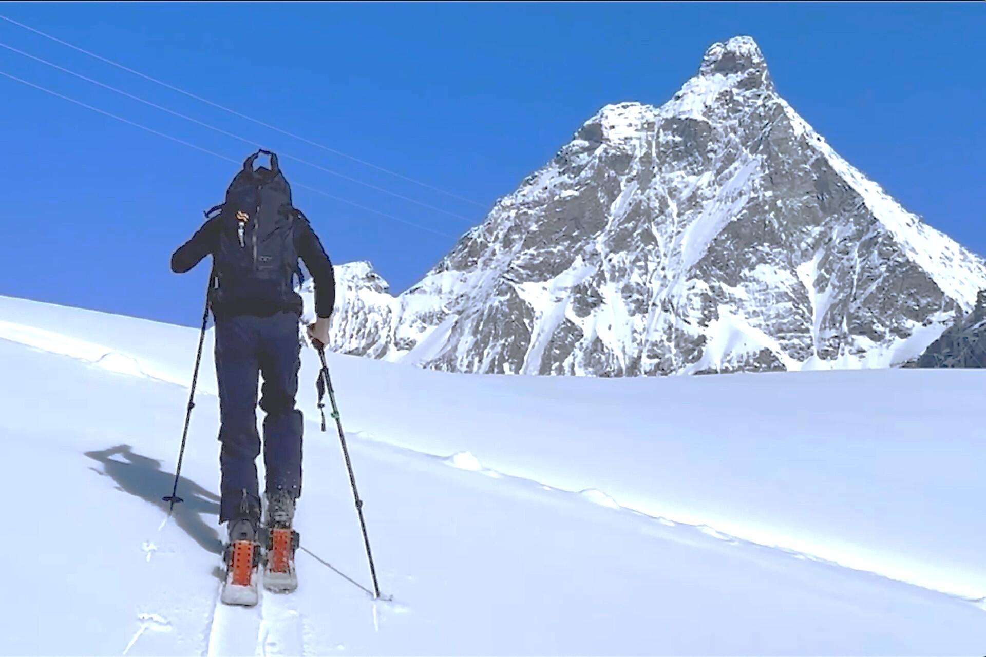 ECCO GLI SCI ELETTRICI: LA MONTAGNA DIVENTA PIÙ ACCESSIBILE A TUTTI