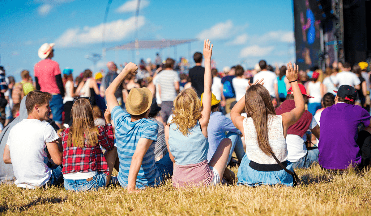 IL FESTIVAL VIENE POSTICIPATO DI UN ANNO PER FAR "RIPOSARE" IL TERRENO