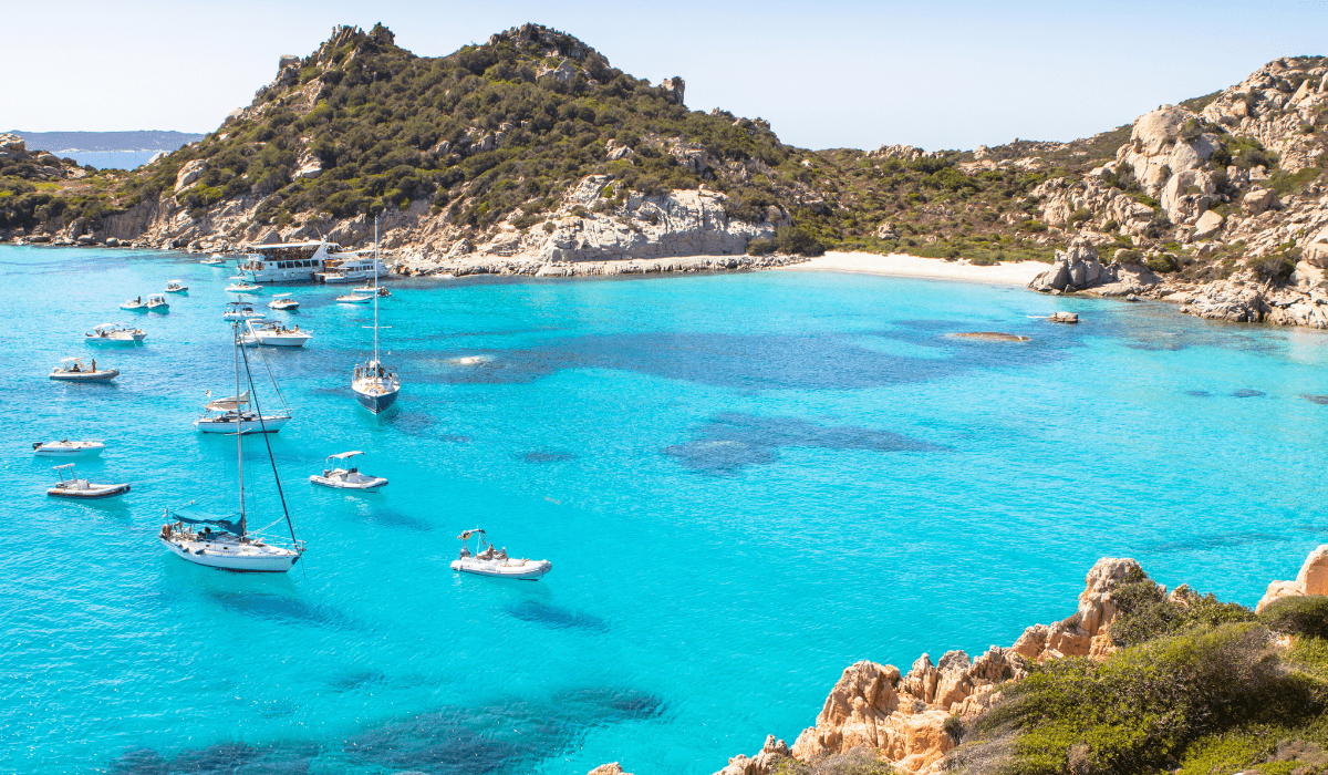 LA SARDEGNA DA ULTIMA A PRIMA PER TURISMO IN ITALIA: DA CENERENTOLA A REGINA